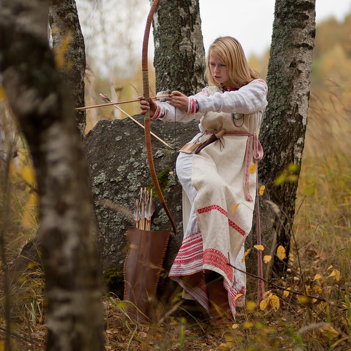 Sexy photo Girls in Slavic costumes in Tiruchchirappalli